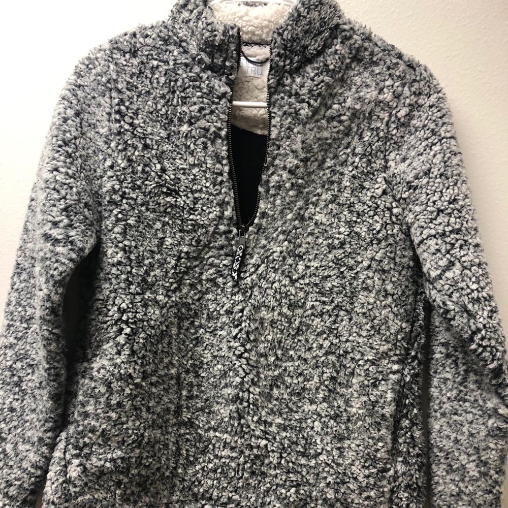 Grey Sherpa